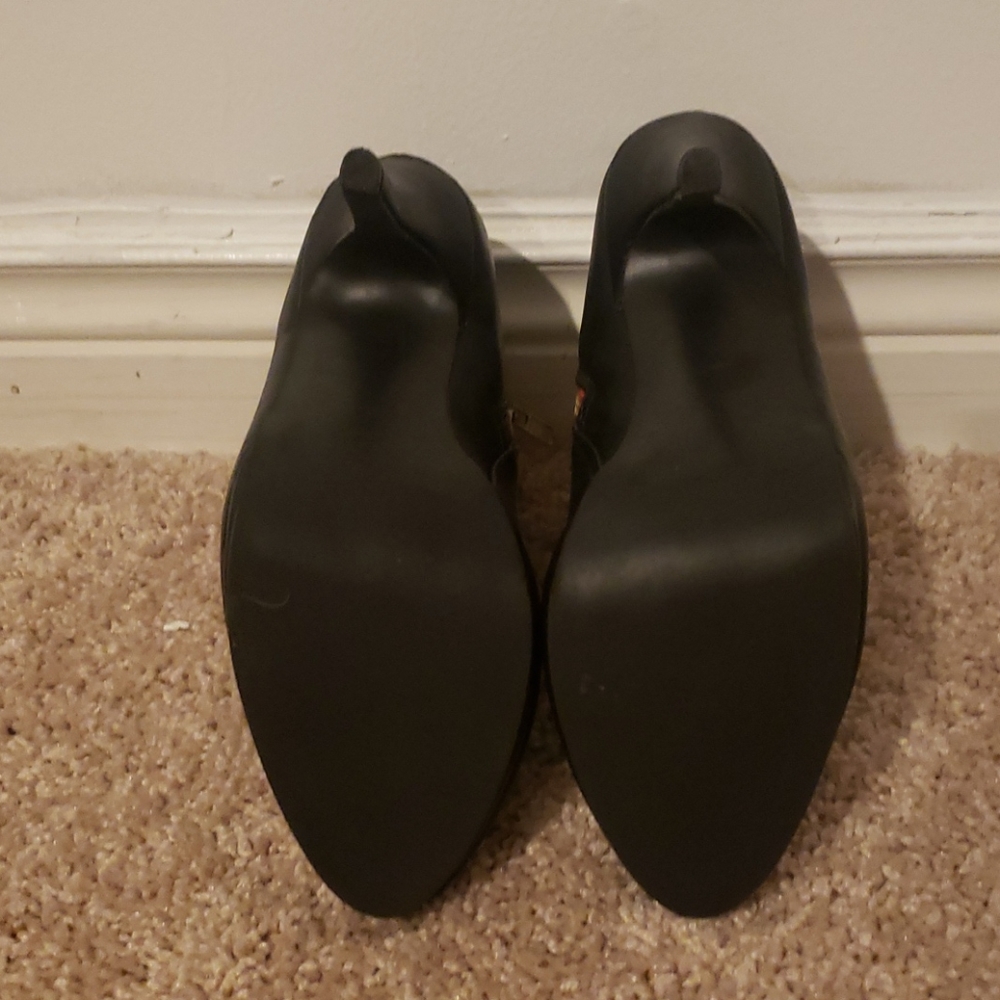 Booties - Picture 3 of 4